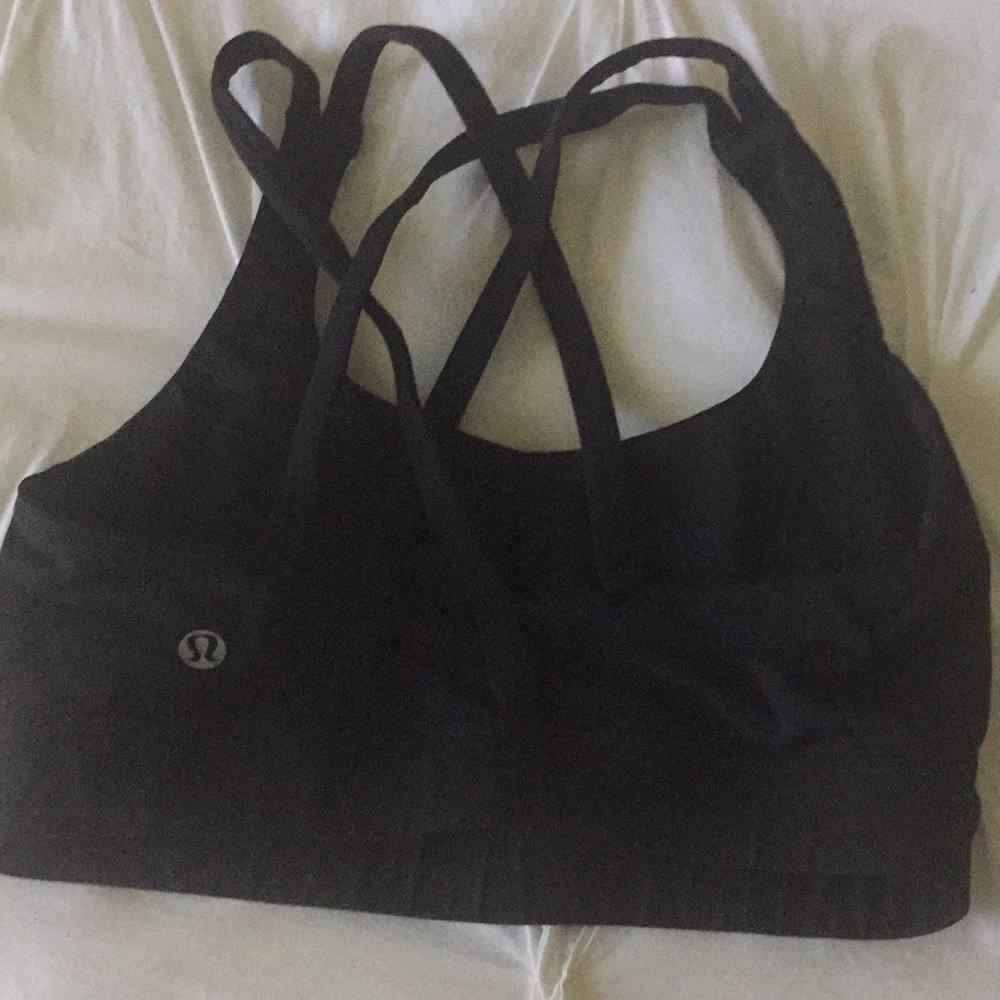 Lululemon sports bra